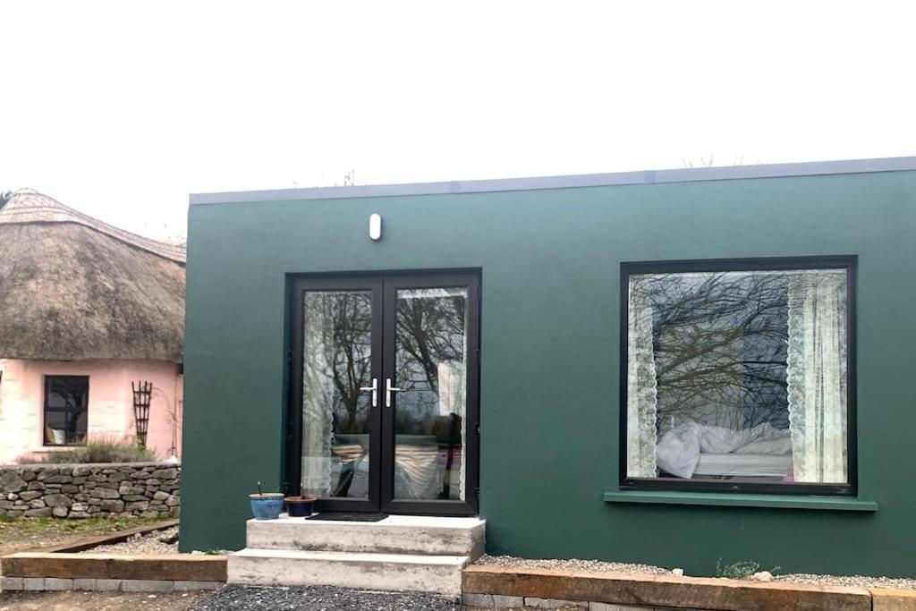 The Cosy Studio By The Shore Galway Exterior photo